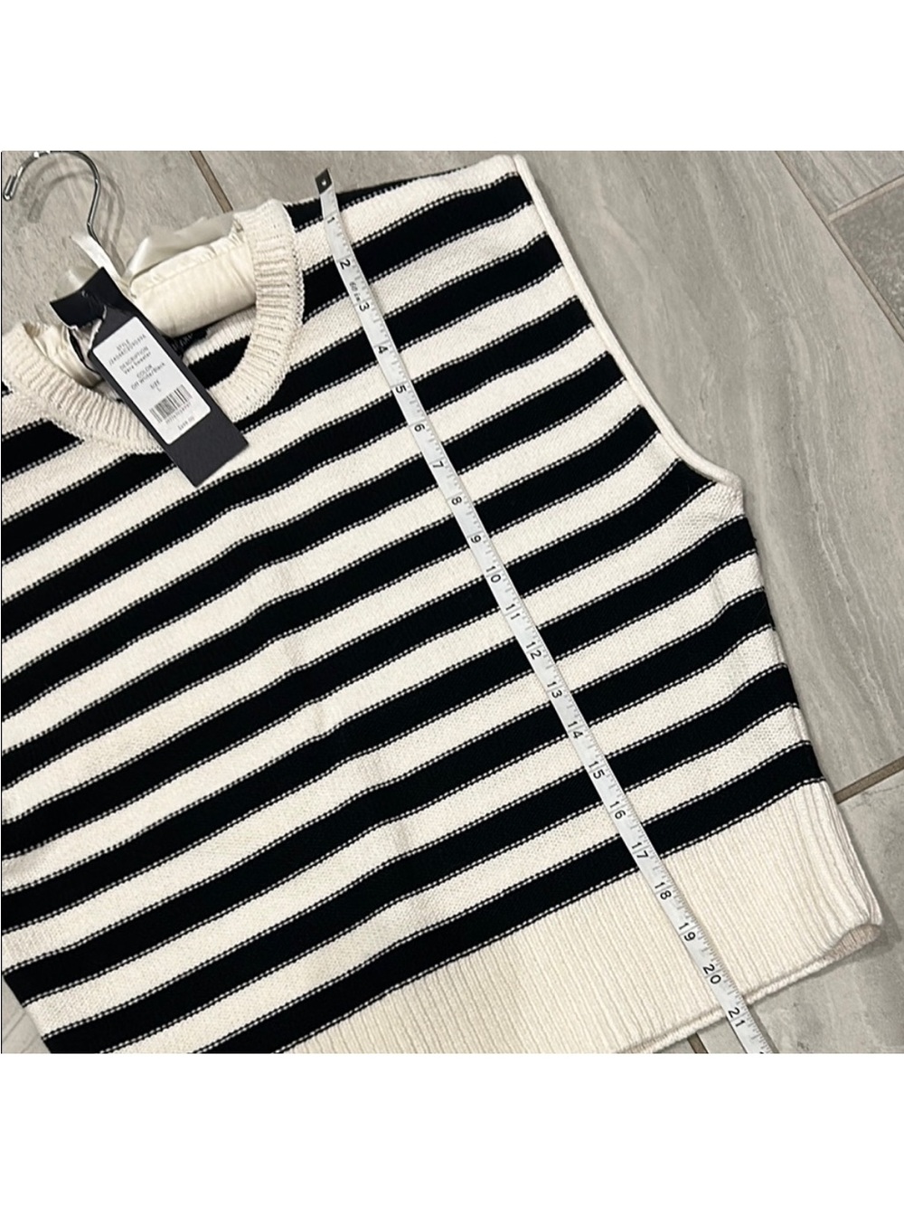 New! Veronica Beard Vera Striped Knit Sleeveless Top Sweater Tank Large - Picture 8 of 8